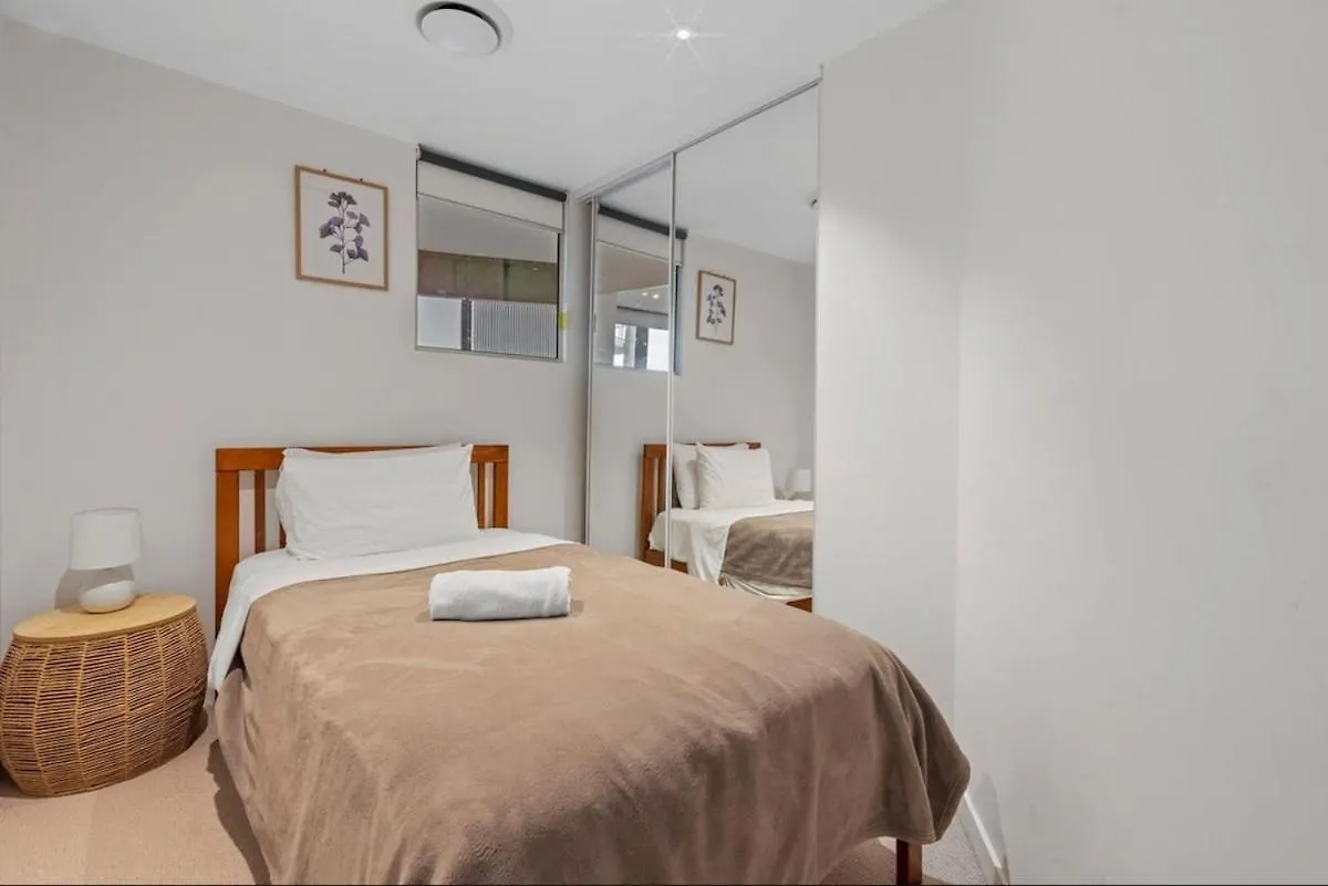 Stylish Cbd 2B Apt-Pool & Gym 브리즈번 아파트